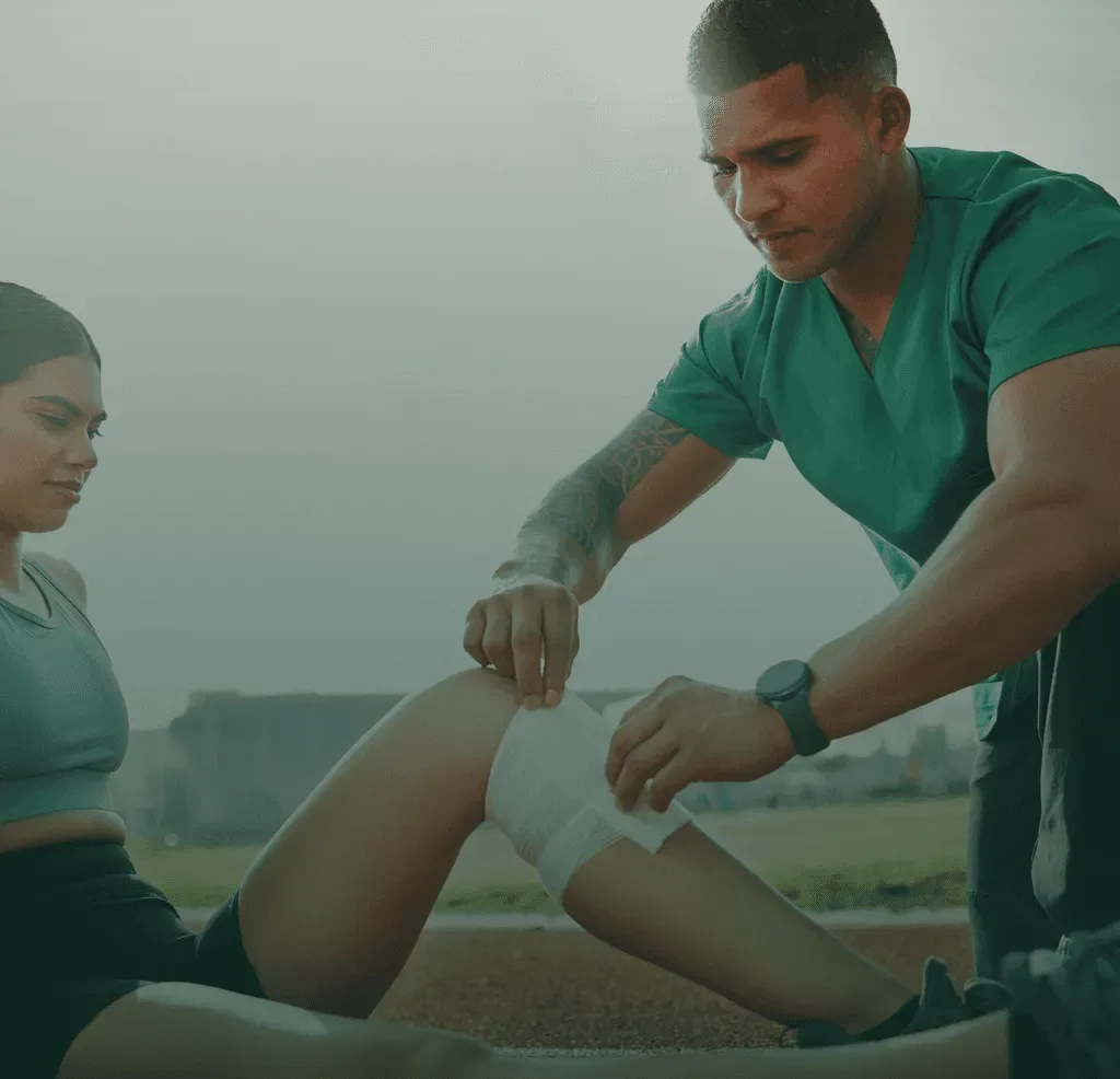 Physiotherapist treating a patient at OSSO